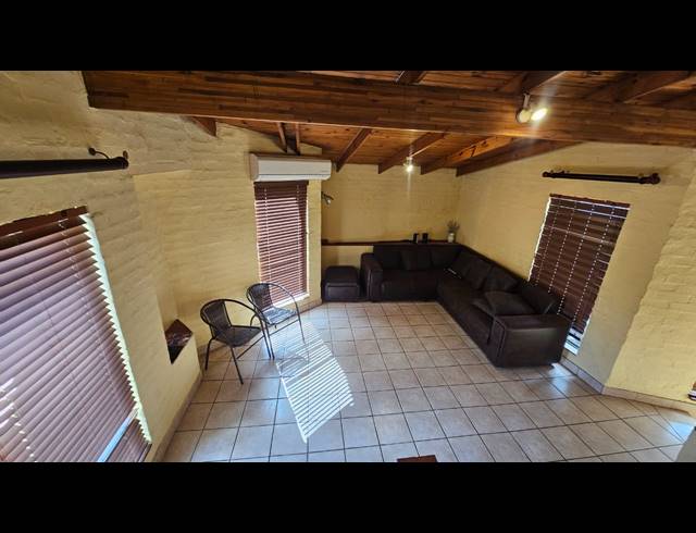 5 BEDROOM HOUSE FOR SALE IN FAIRVIEW